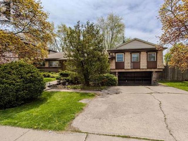 House for sale in Oakville, Ontario