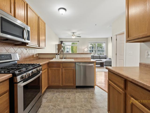Townhouse for sale in Gilberts, Illinois