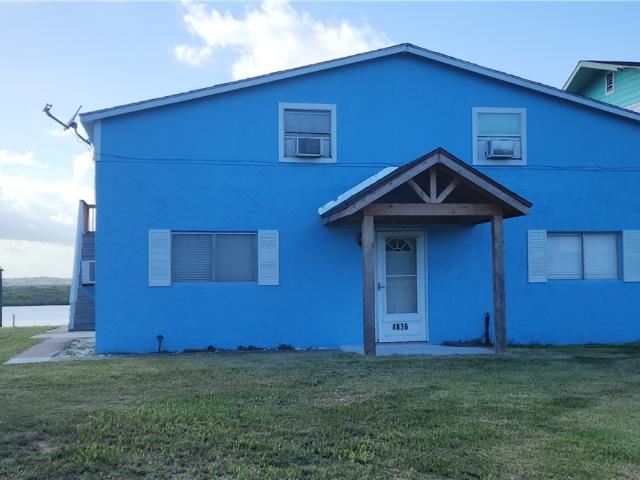 House for sale in Vanderbilt