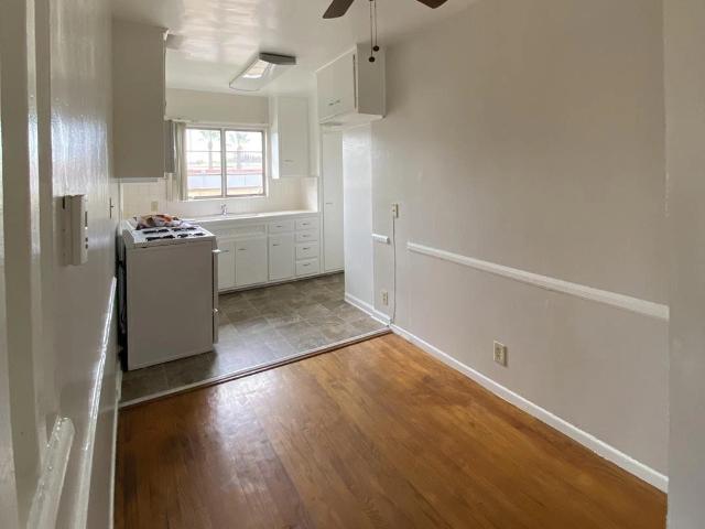 Apartment for rent in Canoga Park, California
