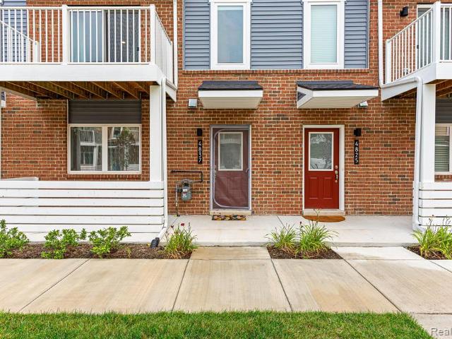 Condo for sale in Troy, Michigan