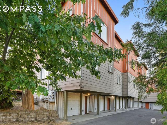 Townhouse for sale in Seattle