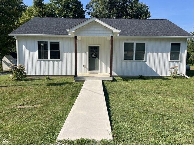 House for sale in Cloverdale, Indiana