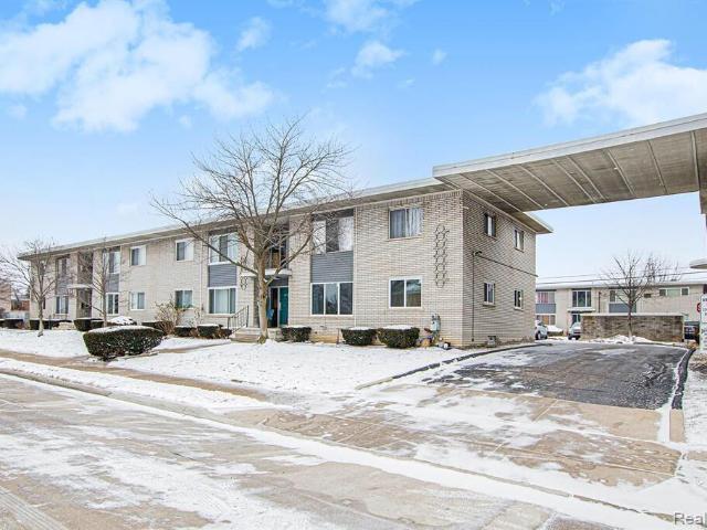 Condo for sale in Royal Oak, Michigan