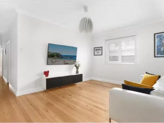 House for rent in Eastlakes