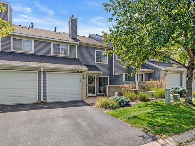 Townhouse for sale in Chanhassen, Minnesota