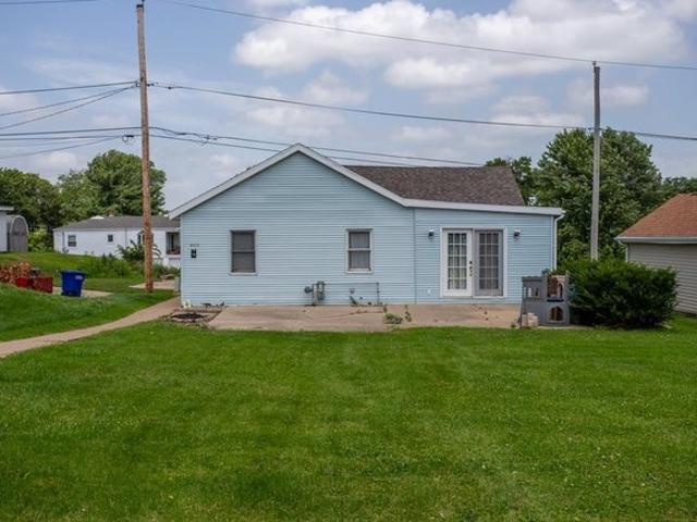 House for sale in Dubuque, Dubuque County