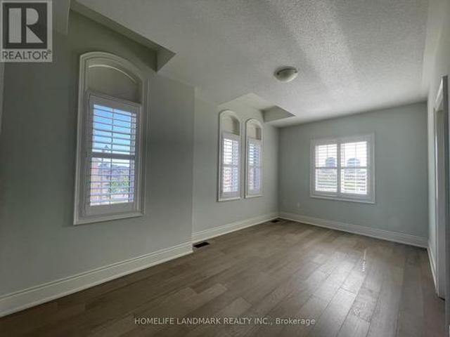 House for rent in Oakville