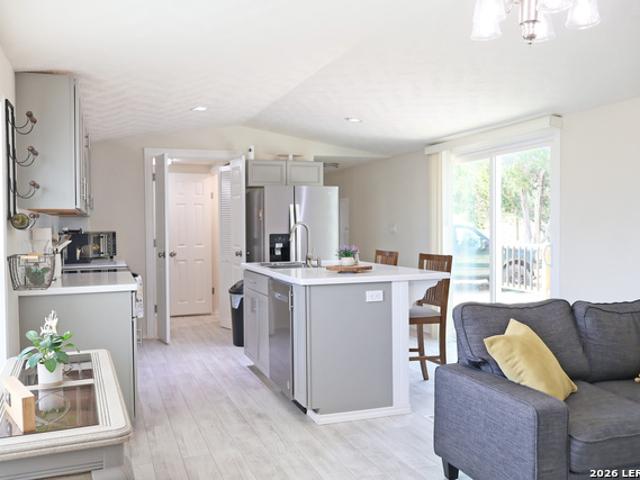 House for sale in Medina Hills Harbor, Bandera