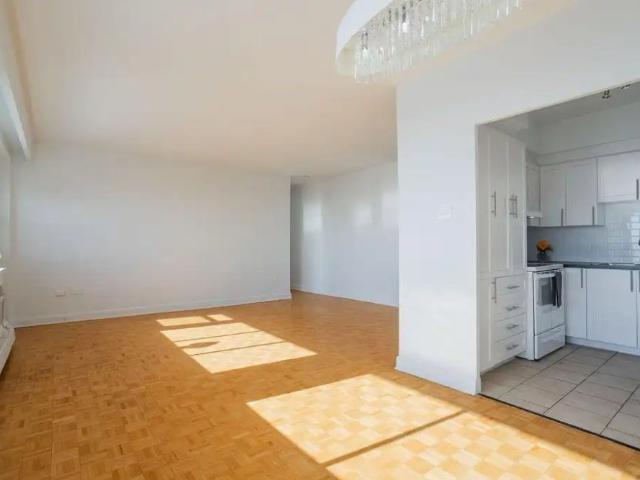 Apartment for rent in Côte-des-Neiges–Notre-Dame-de-Grâce, Montréal