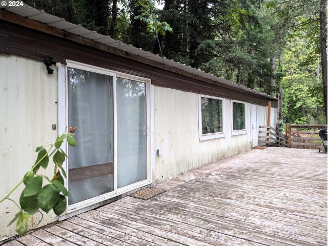 House for sale in Oakridge
