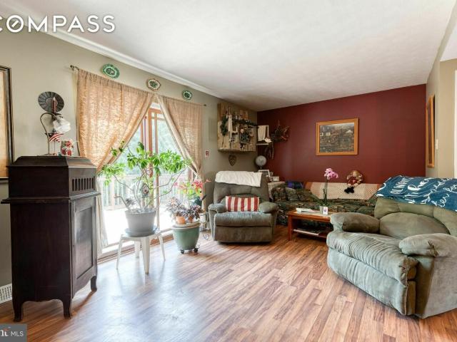 Townhouse for sale in Hampstead