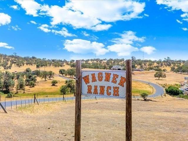 Land for sale in Jamestown, California
