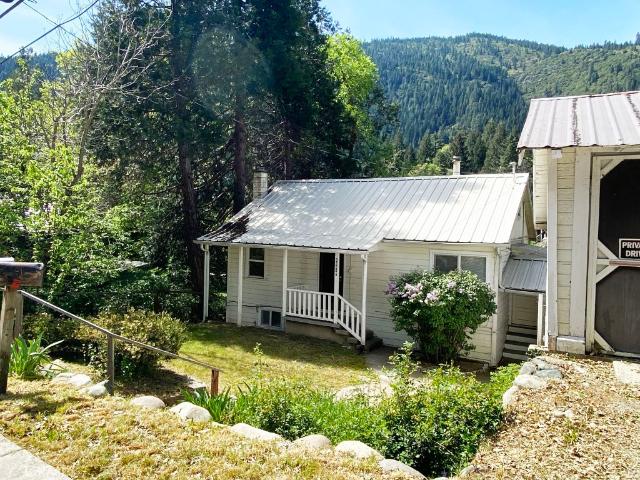 Property for sale in Dunsmuir, California