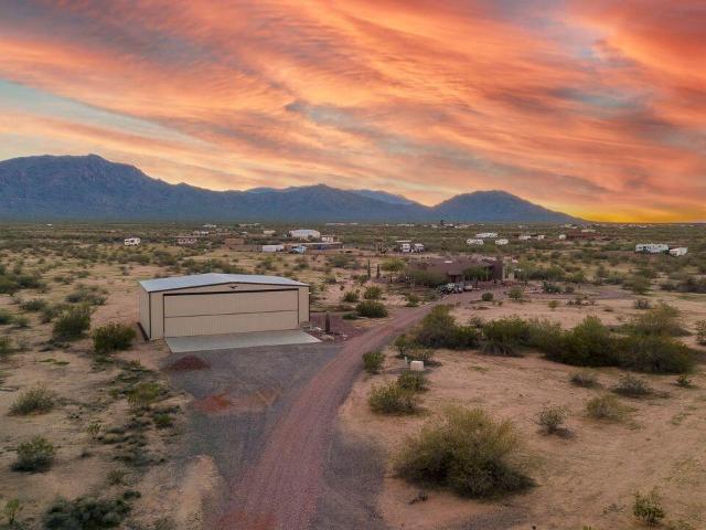 House for sale in Aguila, Arizona