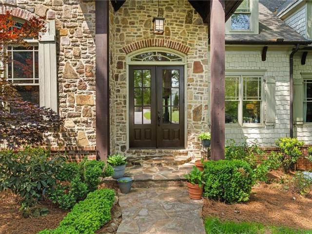 House for sale in Sandy Springs, Georgia
