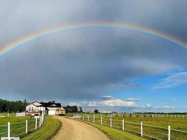 House for sale in Alberta