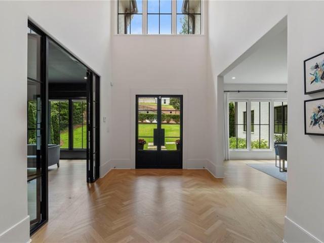 House for sale in Sandy Springs, Georgia