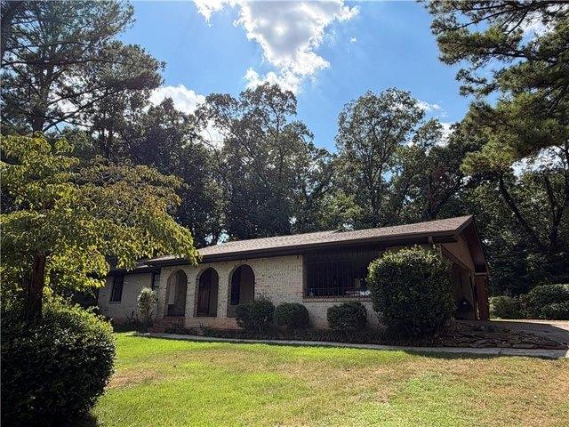 House for sale in Lilburn, Georgia