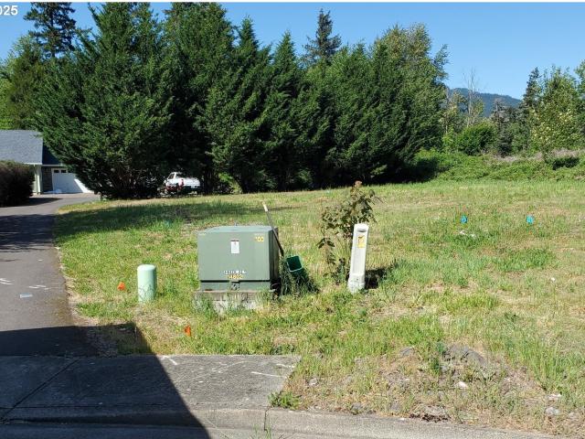 Land for sale in Oakridge