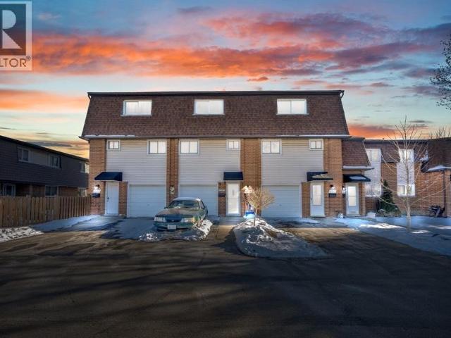 Townhouse for sale in Maidstone, Ontario