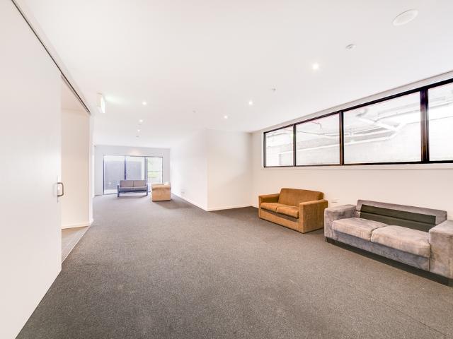 Apartment for rent in Box Hill