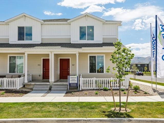 Townhouse for sale in Saratoga Springs, Utah