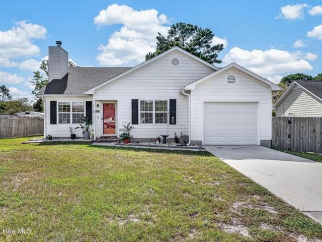 House for sale in Starling, Hubert