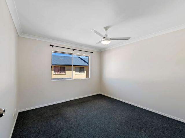 Townhouse for rent in Kings Creek, Queensland