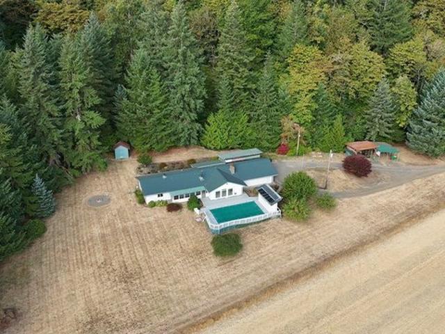House for sale in Forest Grove, Washington County