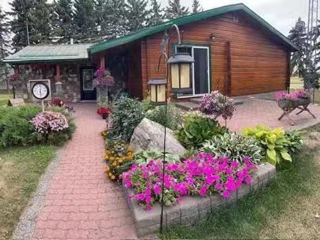 House for sale in Beaver, Alberta