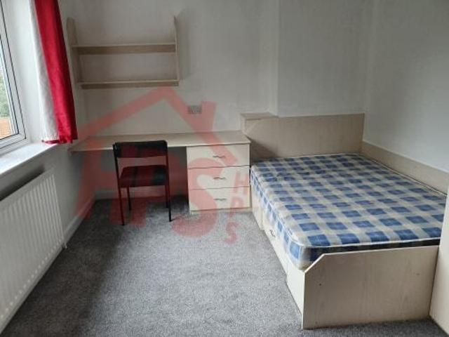 House for rent in Beckett Park, Headingley