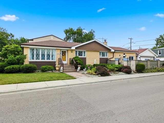 House for sale in Schiller Park, Illinois