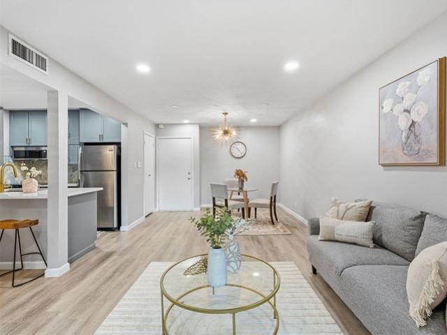 Condo for sale in Dallas, Texas