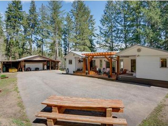 House for sale in Spallumcheen, British Columbia