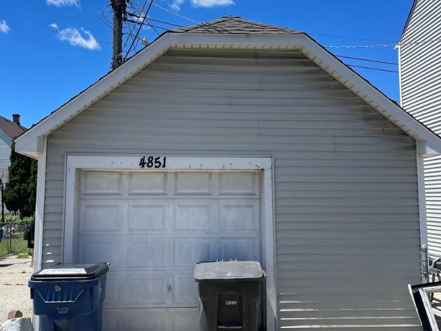 House for sale in Cicero, Illinois