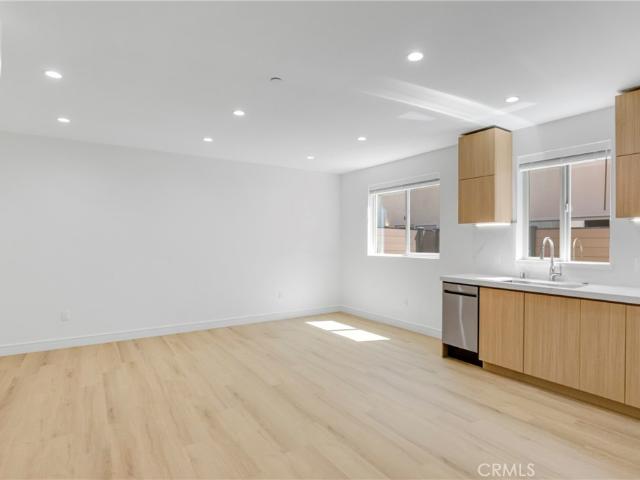 Property for rent in Sherman Oaks Neighborhood Council District, Canoga Park