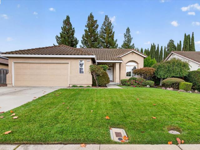 House for sale in Village II, Livermore