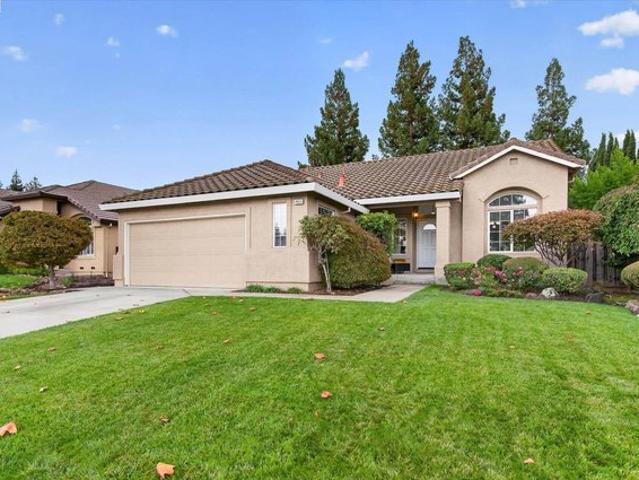 House for sale in Village II, Livermore