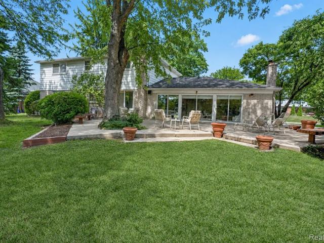 House for sale in Bloomfield Meadows, West Bloomfield Township