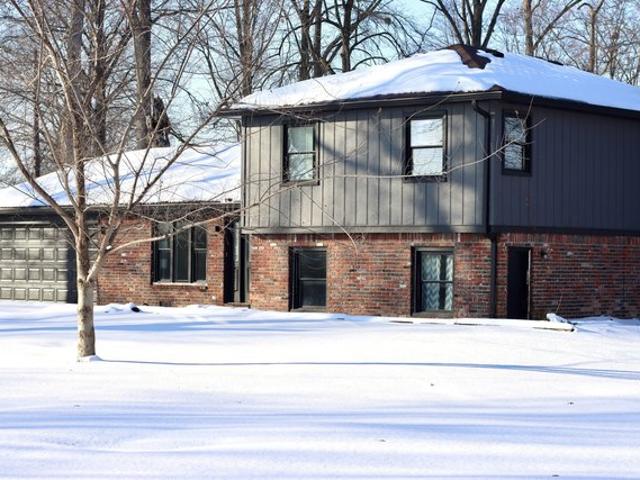 House for sale in New Palestine, Indiana