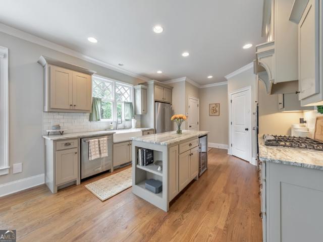 House for sale in Flowery Branch, Georgia