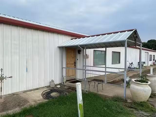 House for sale in Sulphur Springs