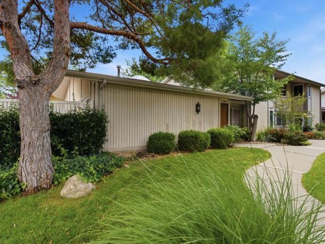Condo for sale in Holladay, Utah