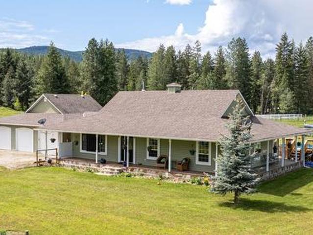 House for sale in Spallumcheen