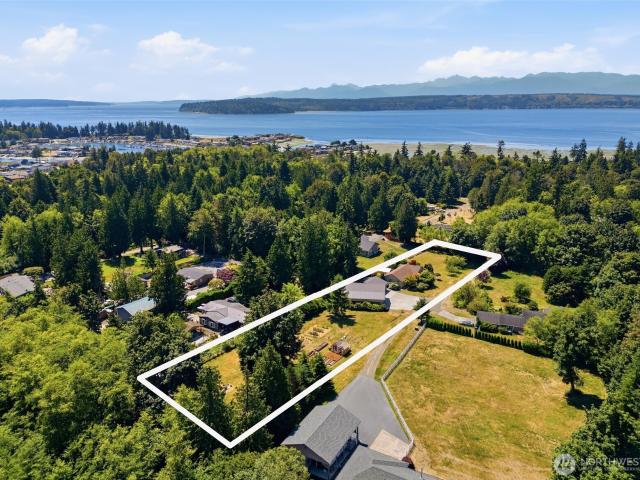 House for sale in Hansville, Washington