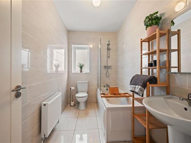 Detached House for sale in Carrigaline, South Tipperary