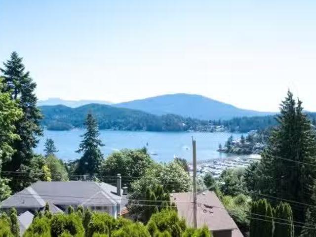House for sale in Gibsons, British Columbia