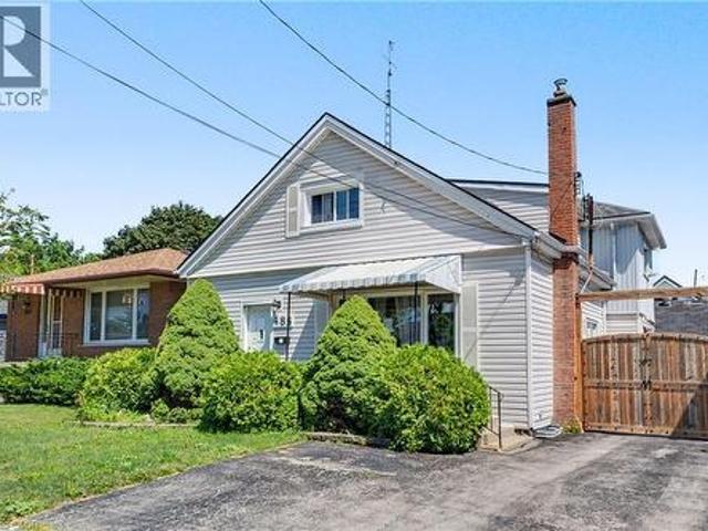 House for sale in Ancaster, Ontario