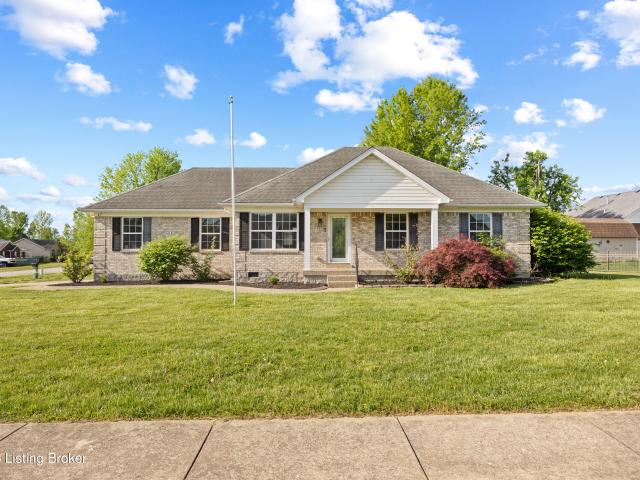 House for sale in Mount Washington, Kentucky